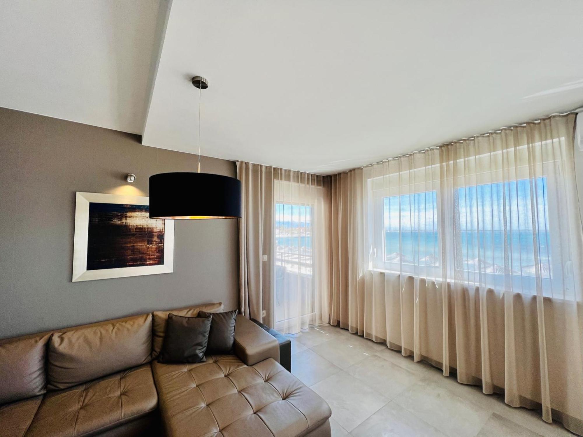 Apartments The Beach Resort Вир Екстериор снимка