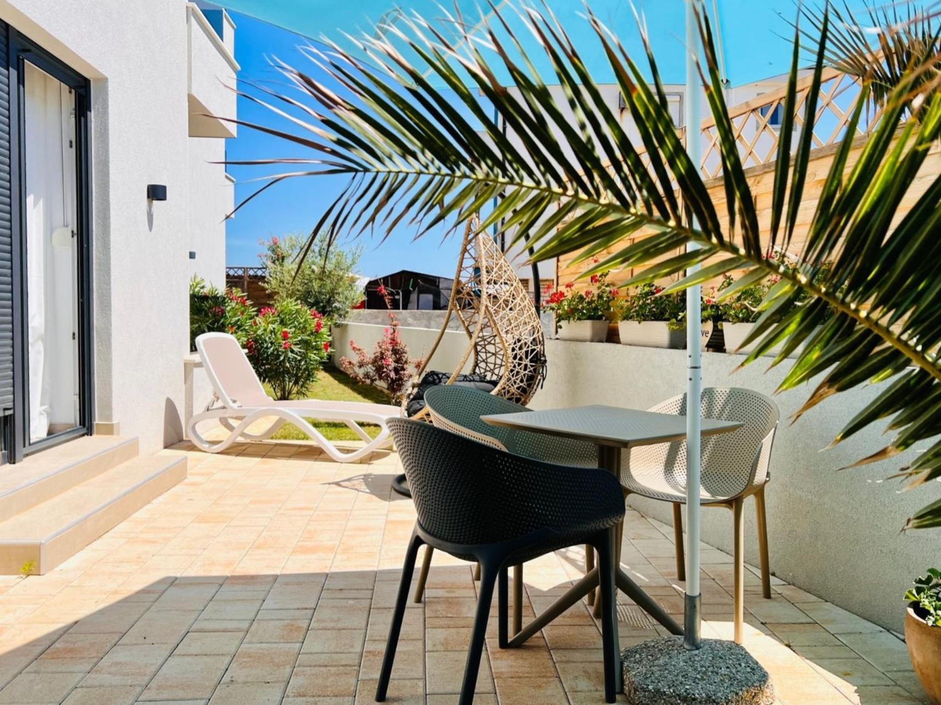 Apartments The Beach Resort Вир Екстериор снимка