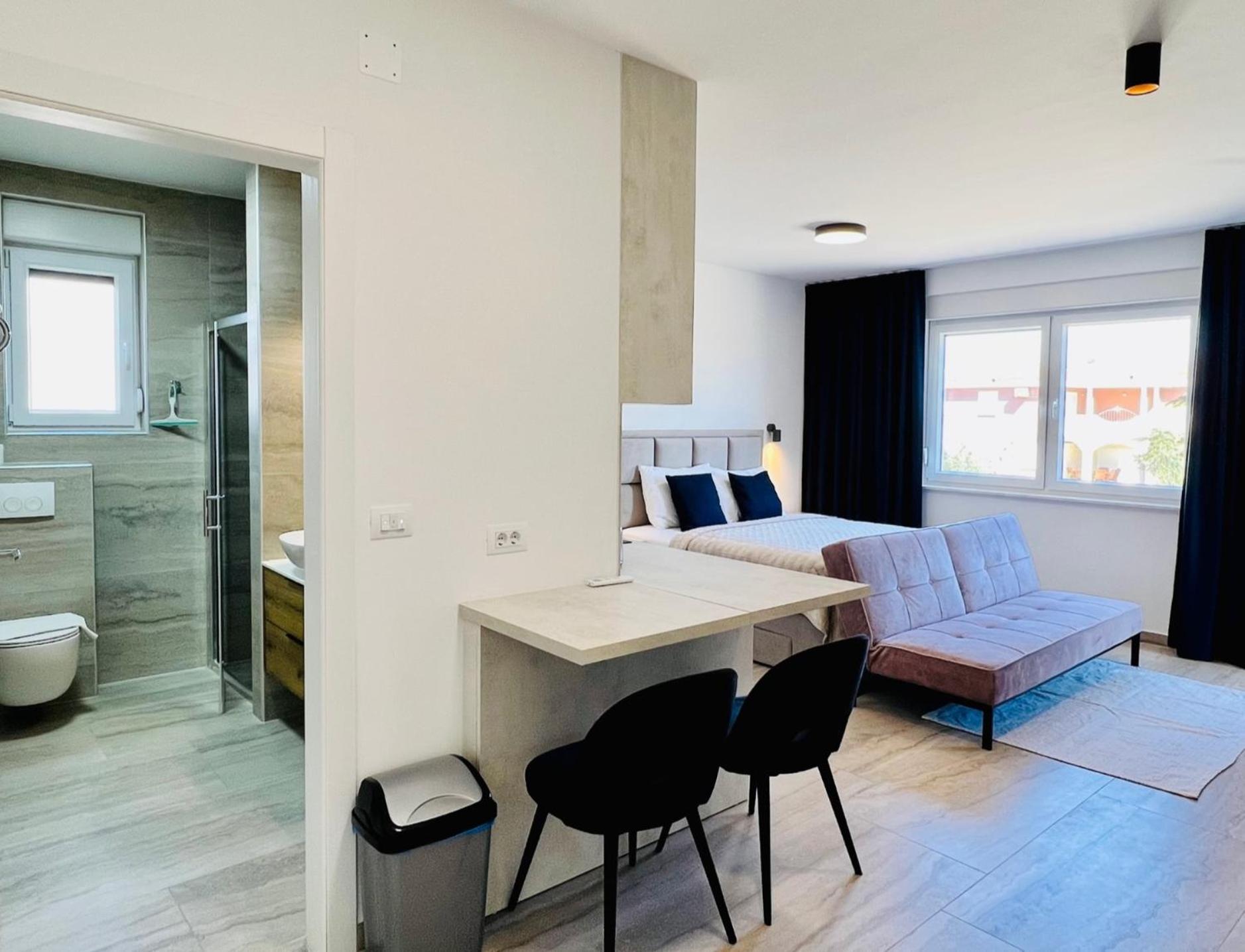 Apartments The Beach Resort Вир Екстериор снимка