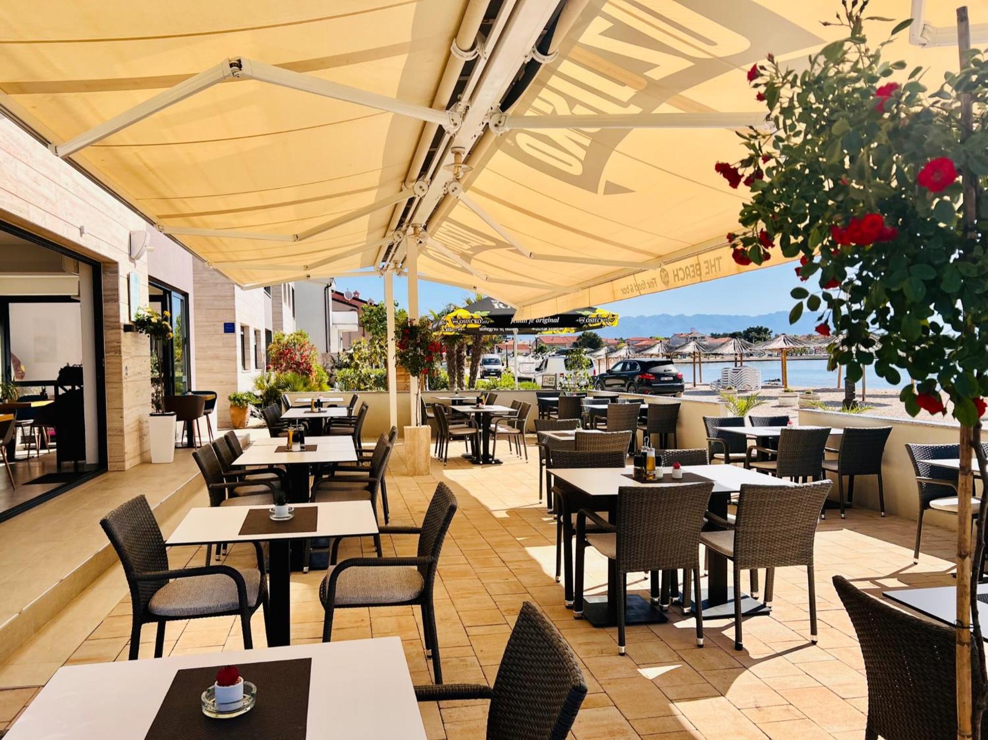Apartments The Beach Resort Вир Екстериор снимка
