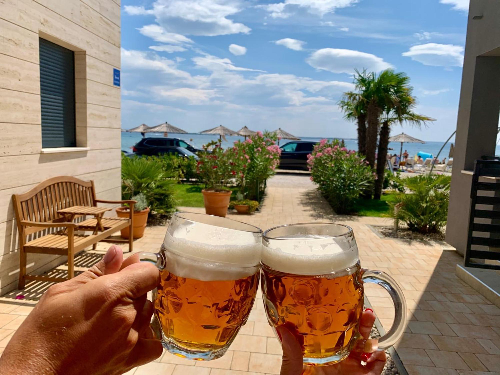 Apartments The Beach Resort Вир Екстериор снимка