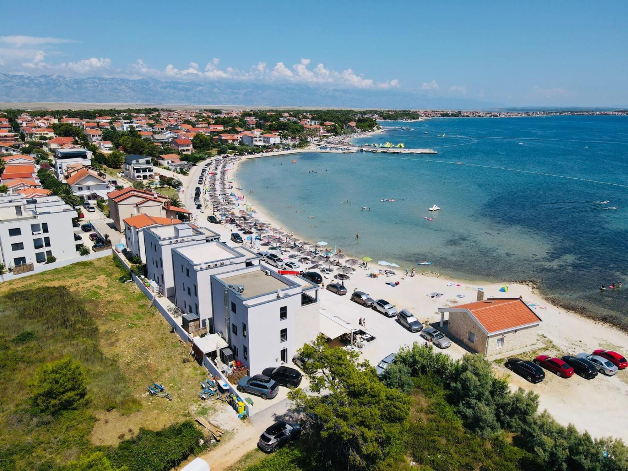 Apartments The Beach Resort Вир Екстериор снимка