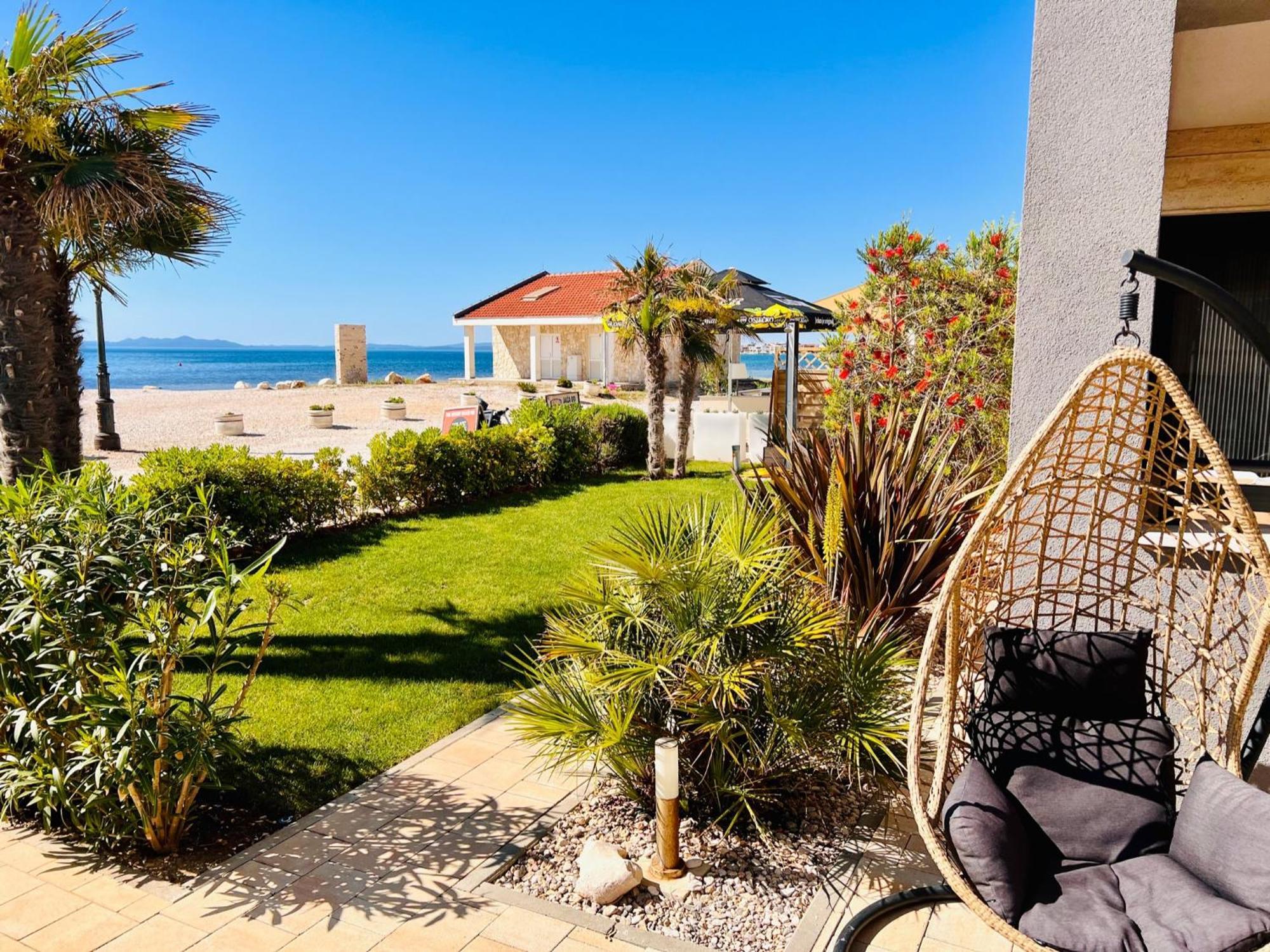 Apartments The Beach Resort Вир Екстериор снимка