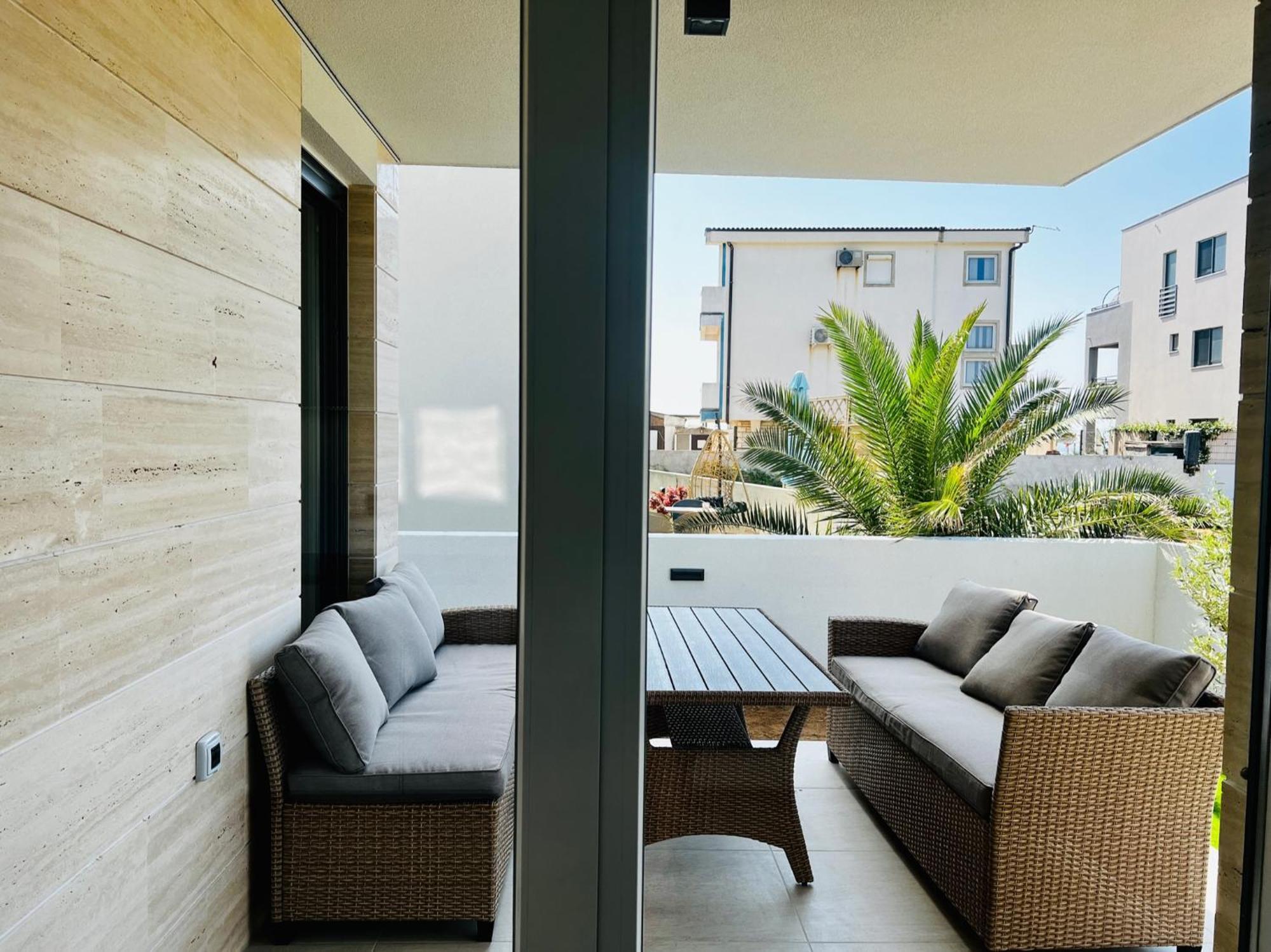 Apartments The Beach Resort Вир Екстериор снимка