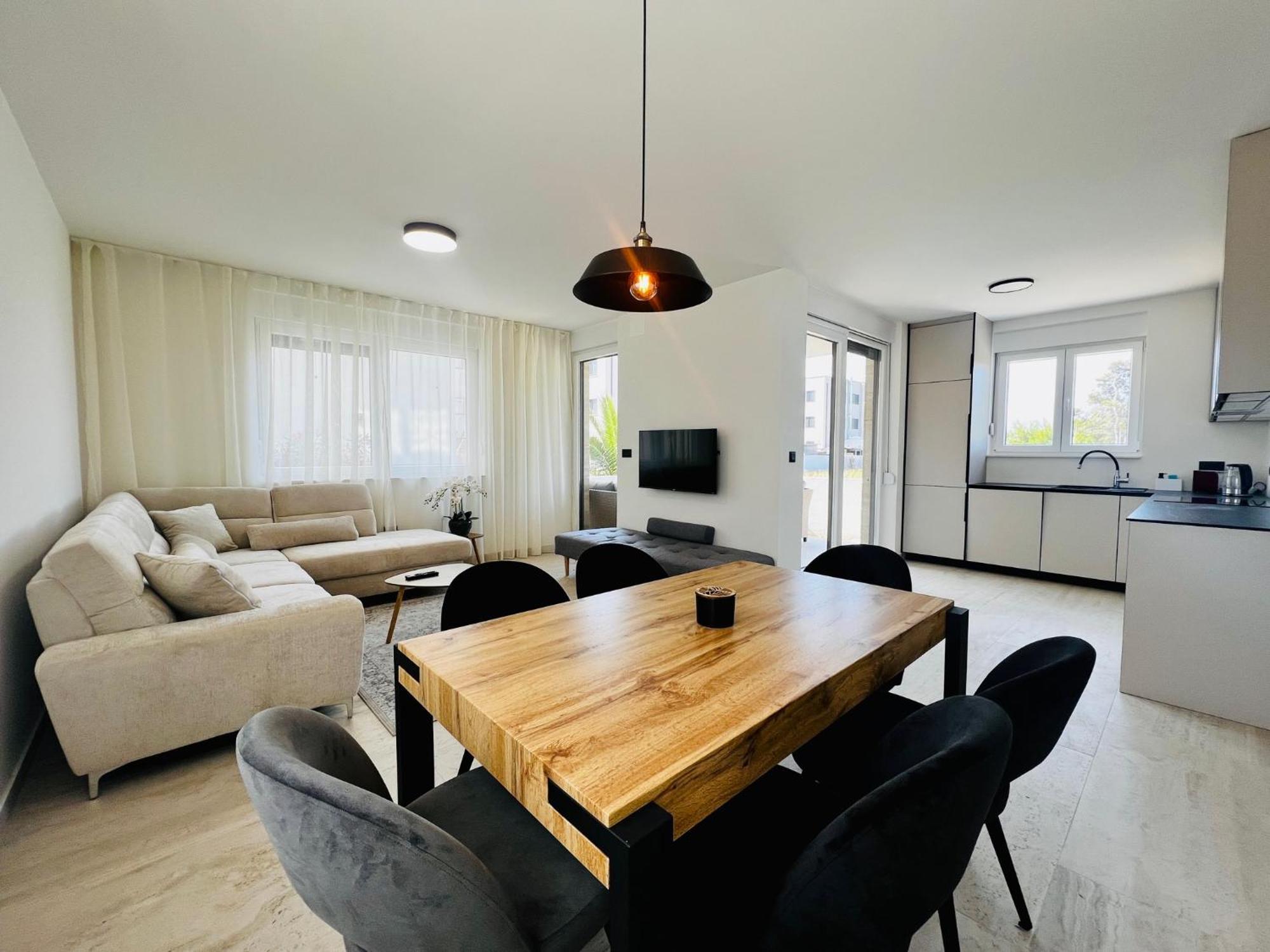 Apartments The Beach Resort Вир Екстериор снимка